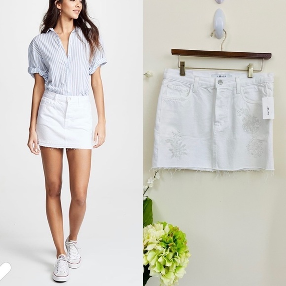 J Brand “Bonny” Embellished Denim White Mini Skirt - Picture 2 of 16